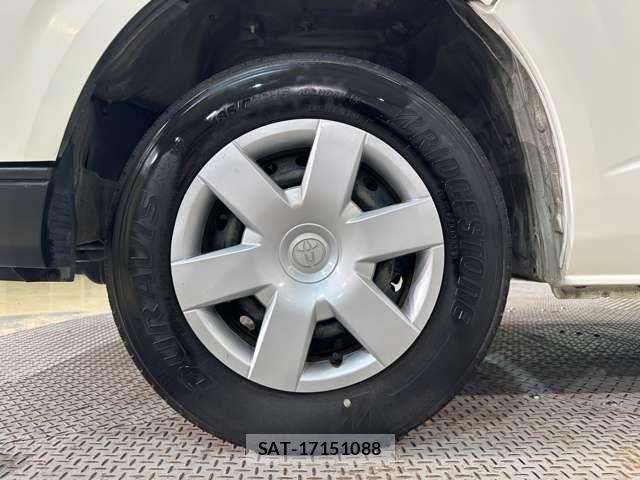Toyota HIACE VAN 2019-01 7729993-28