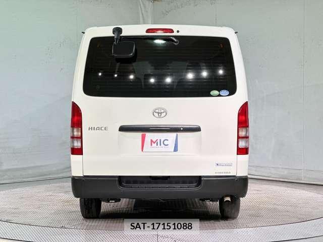 Toyota HIACE VAN 2019-01 7729993-5