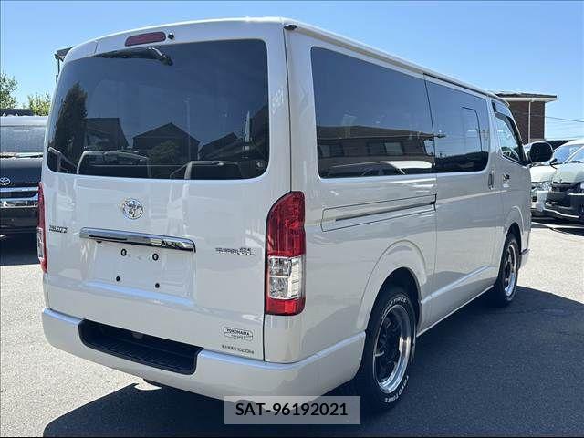 Toyota HIACE VAN 2020-02 7729975-14