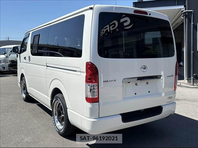 Toyota HIACE VAN 2020-02 7729975-15
