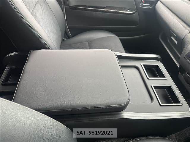 Toyota HIACE VAN 2020-02 7729975-17