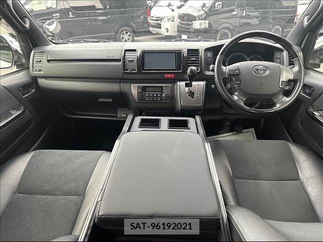 Toyota HIACE VAN 2020-02 7729975-3