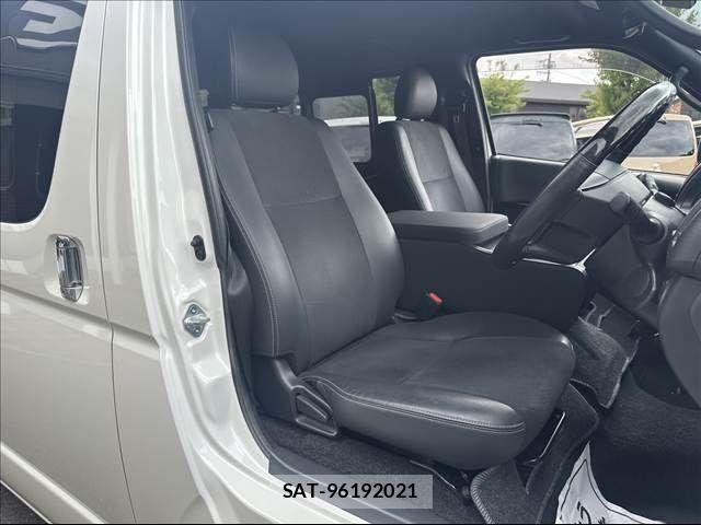 Toyota HIACE VAN 2020-02 7729975-6