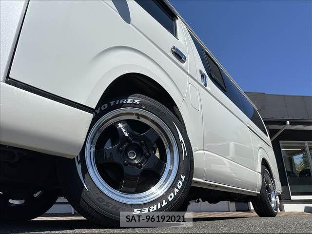 Toyota HIACE VAN 2020-02 7729975-8