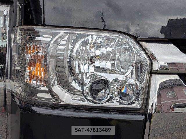 Toyota HIACE VAN 2021-05 7729976-22
