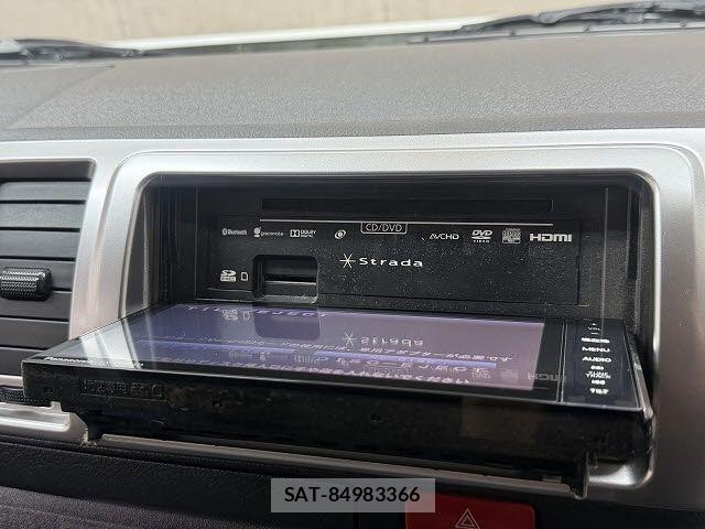 Toyota HIACE VAN 2014-03 7729991-12