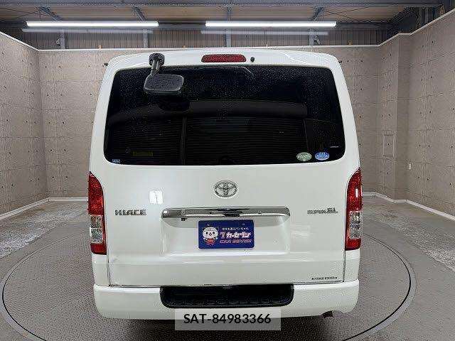 Toyota HIACE VAN 2014-03 7729991-4
