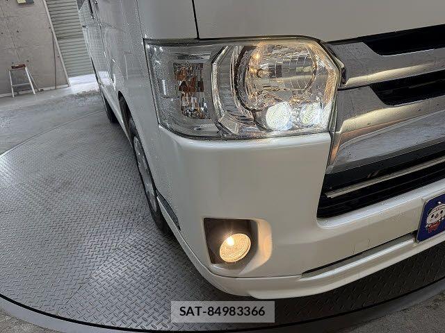 Toyota HIACE VAN 2014-03 7729991-5