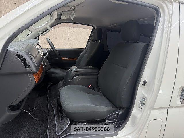 Toyota HIACE VAN 2014-03 7729991-7