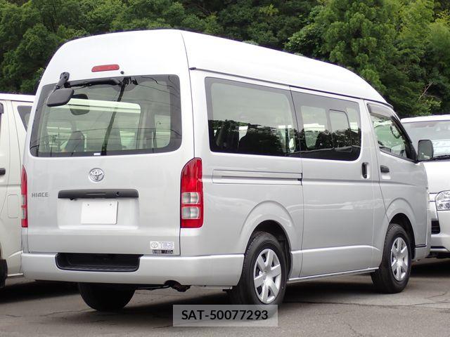 Toyota HIACE VAN 2022-03 7729972-2