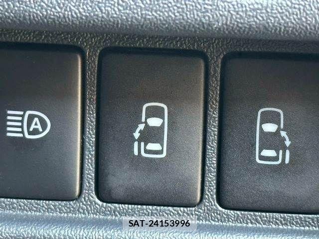Toyota HIACE VAN 2022-06 7729953-4