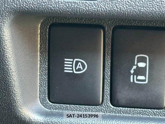 Toyota HIACE VAN 2022-06 7729953-5