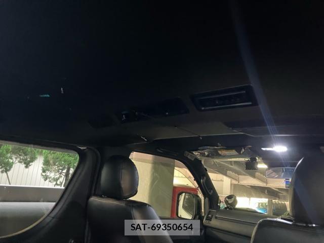 Toyota HIACE VAN 2020-08 7729971-9