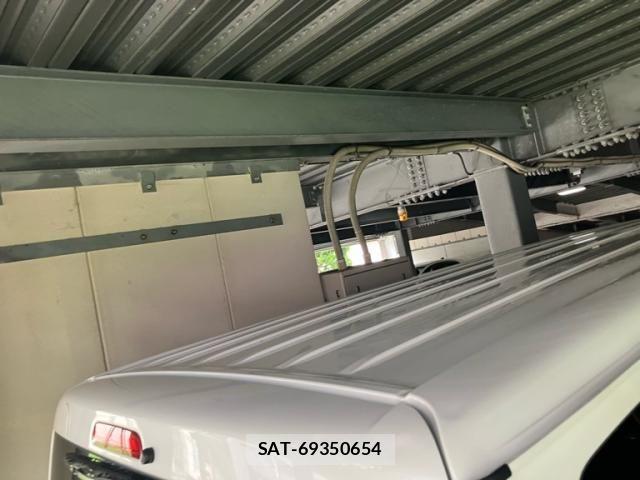 Toyota HIACE VAN 2020-08 7729971-2