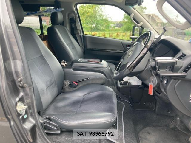 Toyota HIACE VAN 2015-10 7729995-16