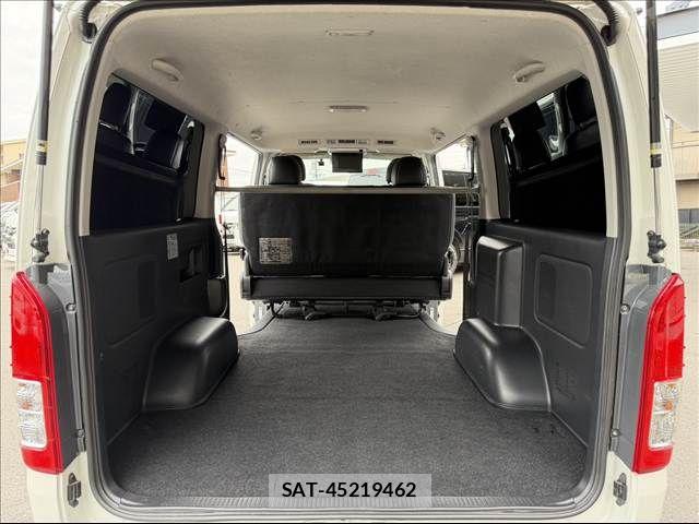 Toyota HIACE VAN 2018-07 7729970-19