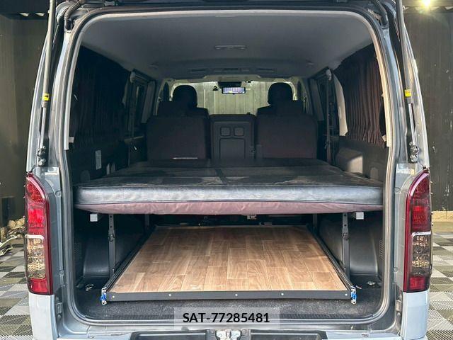 Toyota HIACE VAN 2018-10 7729990-15