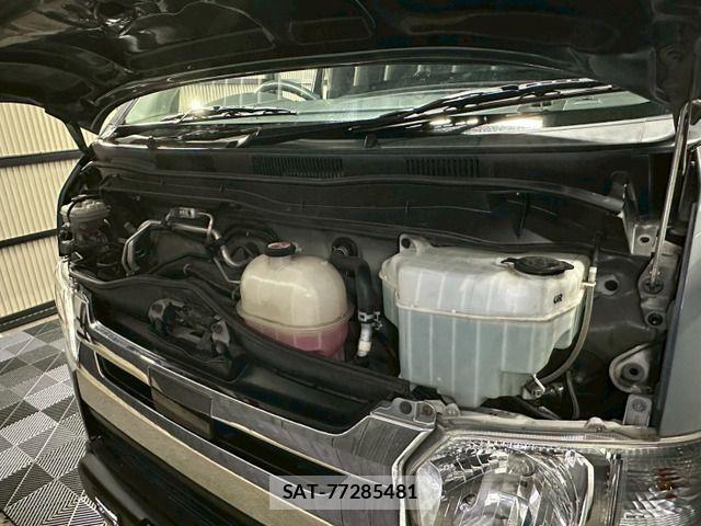 Toyota HIACE VAN 2018-10 7729990-16