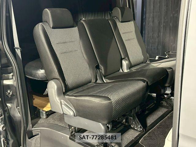 Toyota HIACE VAN 2018-10 7729990-6