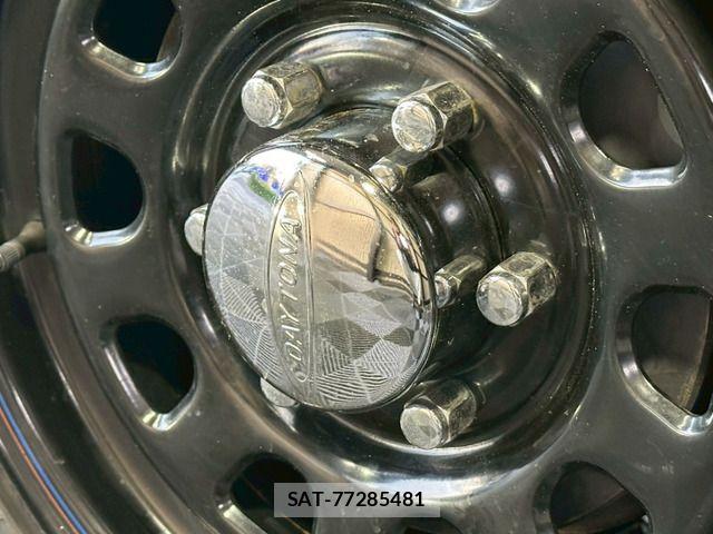 Toyota HIACE VAN 2018-10 7729990-7