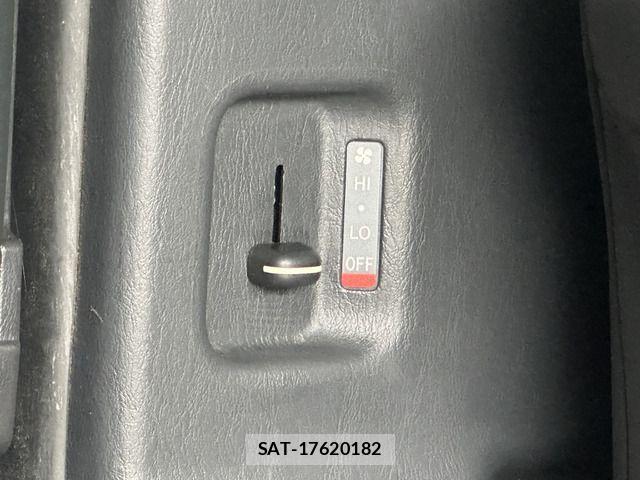 Toyota HIACE VAN 2011-05 7729992-10