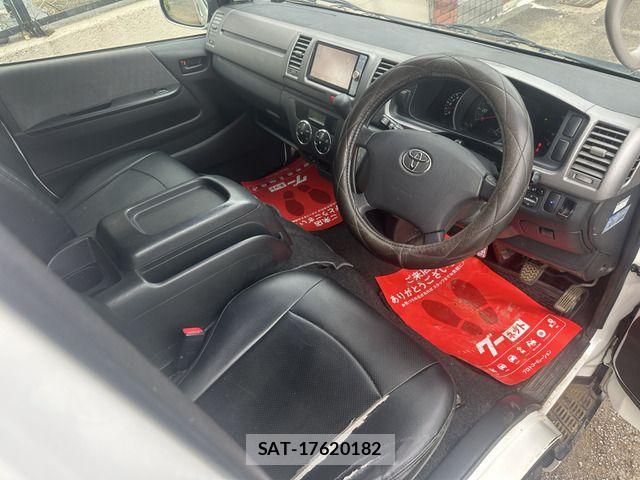 Toyota HIACE VAN 2011-05 7729992-14