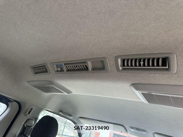 Toyota HIACE VAN 2009-04 7729994-10