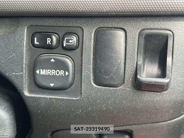 Toyota HIACE VAN 2009-04 7729994-17