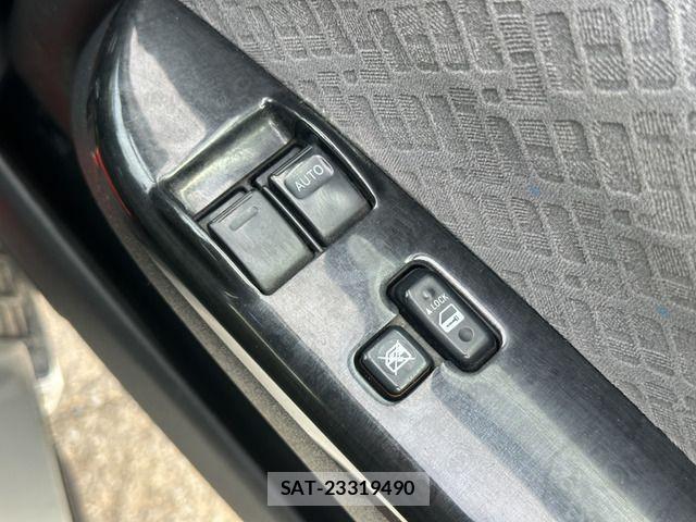Toyota HIACE VAN 2009-04 7729994-19