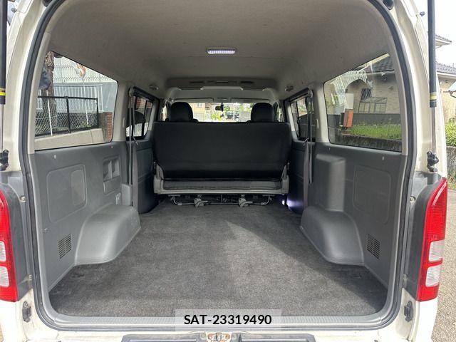 Toyota HIACE VAN 2009-04 7729994-7