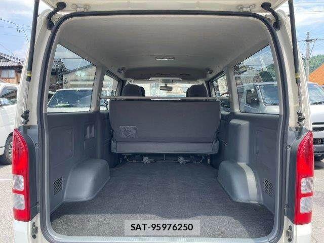 Toyota HIACE VAN 2010-08 7789921-9