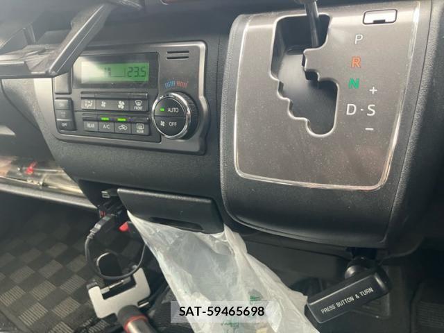 Toyota HIACE VAN 2016-09 7789920-20
