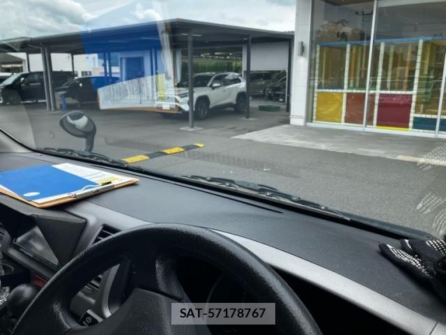 Toyota HIACE VAN 2009-06 7789906-11
