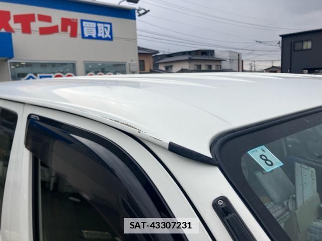 Toyota HIACE VAN 2012-08 7789909-3