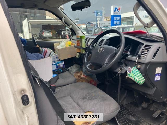 Toyota HIACE VAN 2012-08 7789909-7