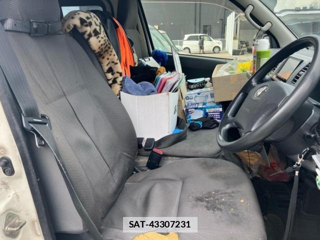 Toyota HIACE VAN 2012-08 7789909-8