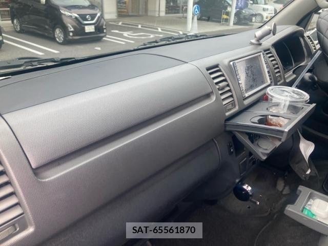 Toyota HIACE VAN 2005-11 7789907-4