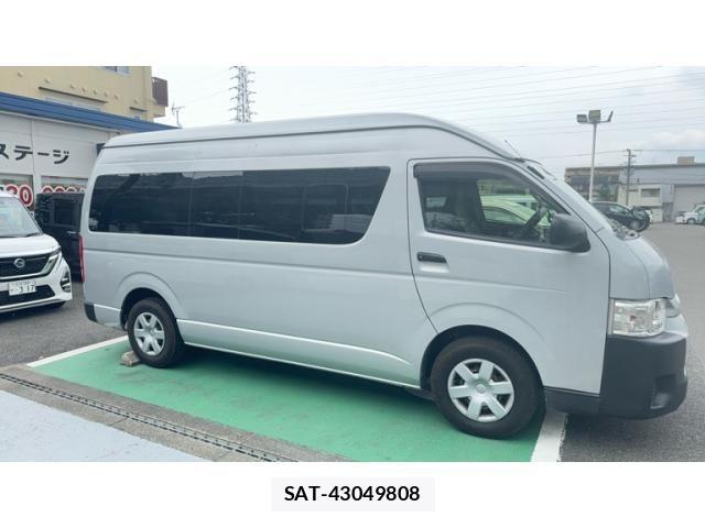 Toyota HIACE VAN 2016-11 7880101-1