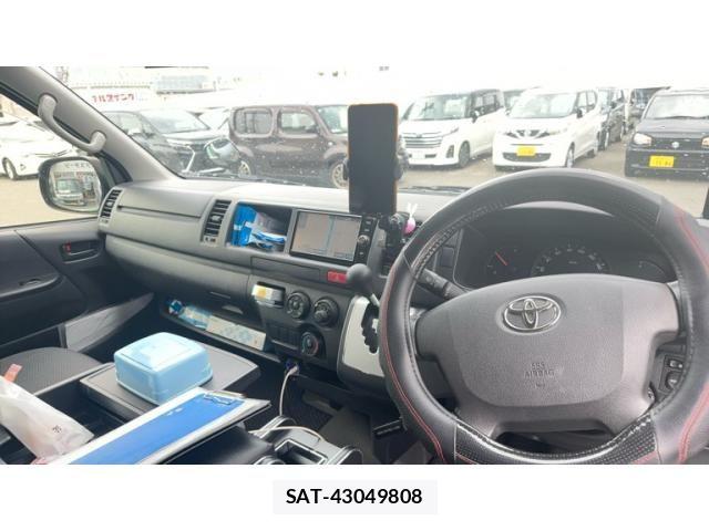 Toyota HIACE VAN 2016-11 7880101-4