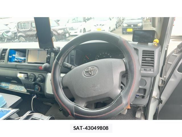 Toyota HIACE VAN 2016-11 7880101-6