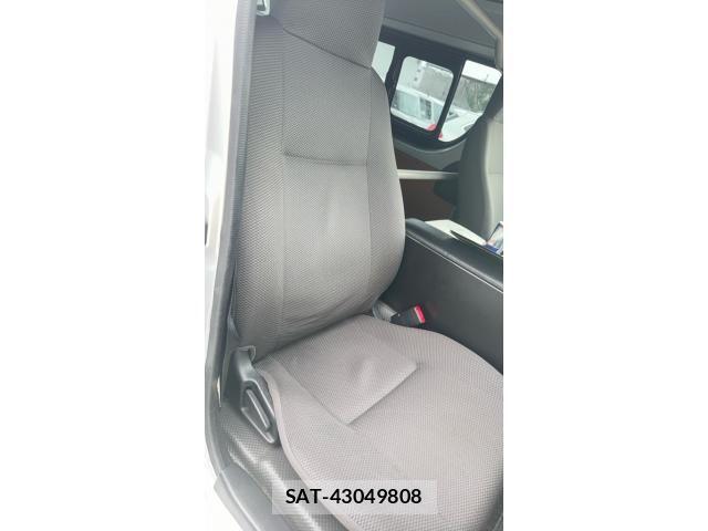 Toyota HIACE VAN 2016-11 7880101-7