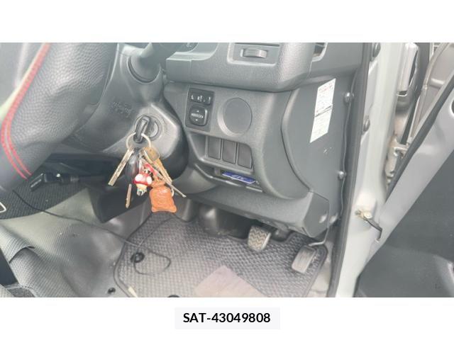 Toyota HIACE VAN 2016-11 7880101-8