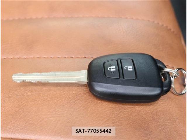 Toyota HIACE VAN 2024-04 7880098-16