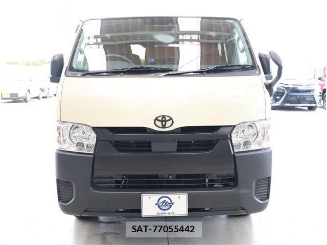 Toyota HIACE VAN 2024-04 7880098-19