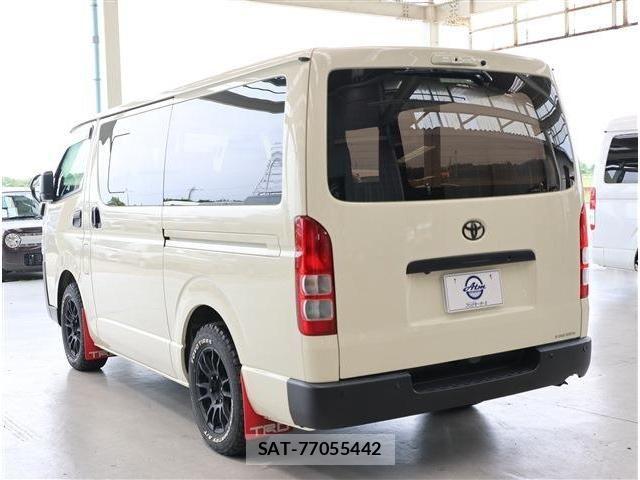 Toyota HIACE VAN 2024-04 7880098-22