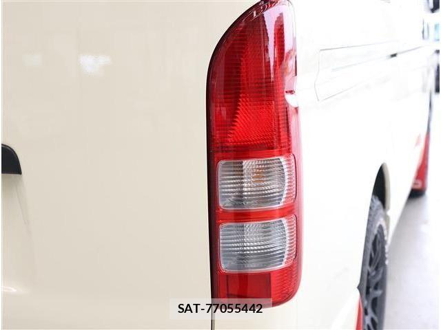 Toyota HIACE VAN 2024-04 7880098-25