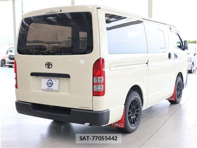 Toyota HIACE VAN 2024-04 7880098-7