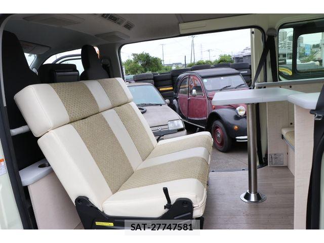 Toyota HIACE VAN 2021-05 7903534-10