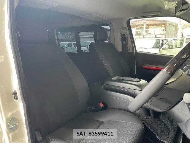 Toyota HIACE VAN 2018-07 7903535-9