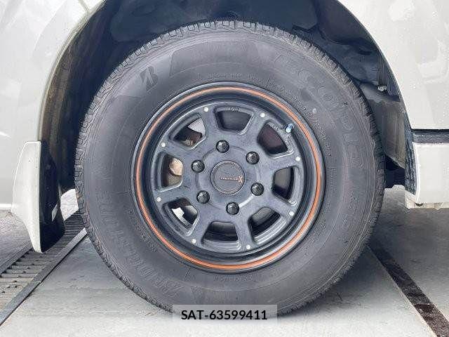 Toyota HIACE VAN 2018-07 7903535-15